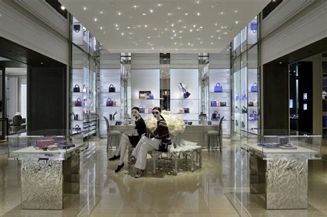 christian dior canada
